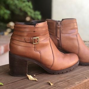Clark’s Artisan leather low boots